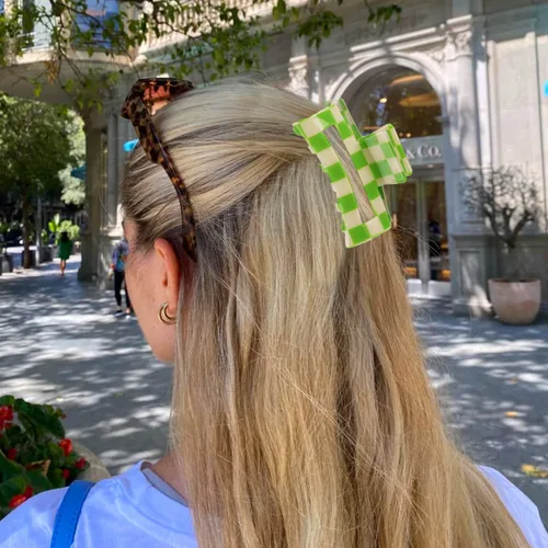 Vista 7 de Paquete de 6 pinzas para el cabello a cuadros, 3.1 pulgadas, multicolor, cuadradas, medianas, antideslizantes, agarre fuerte, para mujeres y niñas
