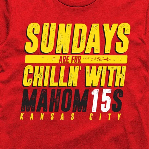Vista 2 de Wishful Inking Sundays are for Chillin' with Mahomies Football Fans apenado Vintage Style Classic Adult T-Shirt