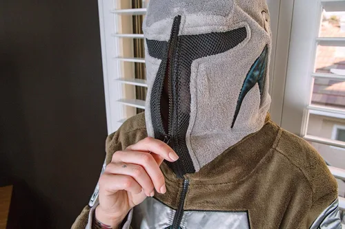 Vista 4 de Star Wars The Mandalorian Bounty Hunter Din Djarin - Mameluco unisex XXL Marrón