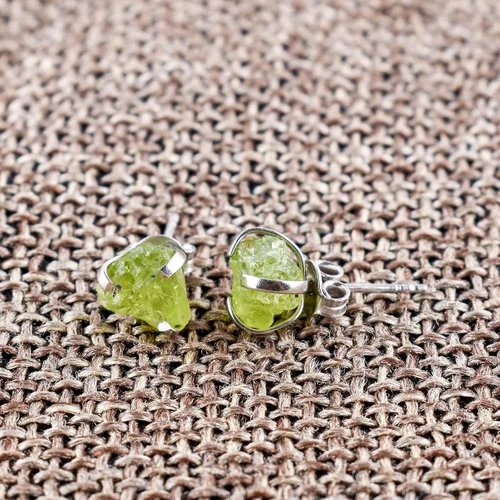 Vista 4 de AA Piedras Preciosas en Bruto Cristales de Piedras Ásperas Aretes de Perno Delicados para Mujeres, Joyería de Boda Hecha a Mano de Piedras