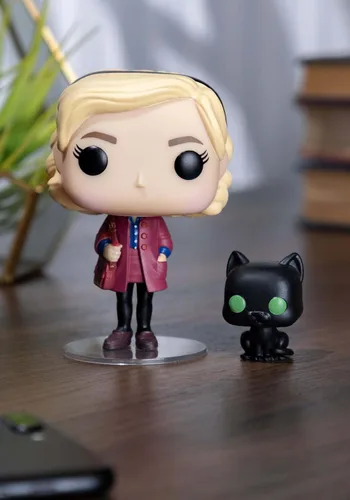 Vista 2 de Funko 38866 Pop! & Buddy: Chilling Adventuressabrina con Salem, Multicolor