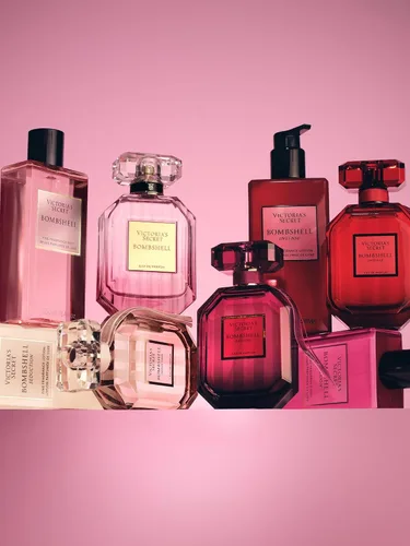 Vista 4 de Victoria's Secret Bombshell Eau de Parfum, Seducción - 3.4 fl oz (100 ml)