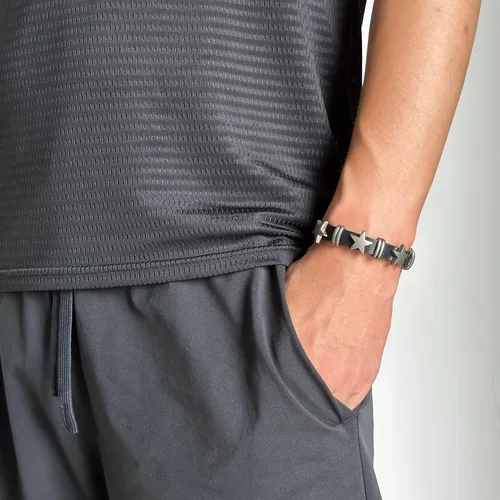 Vista 7 de Pulsera de cuero con remaches de estrella de aleación estilo punk, brazalete con hebilla, pulsera de cinturón, Ajustable, aleación, No es una piedra