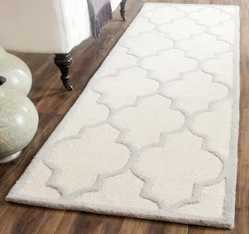 Vista 16 de Tapete Safavieh de la colección Cambridge, modelo CAM134X, hecho a mano, de lana de primera calidad, formas geométricas marroquíes, color gris