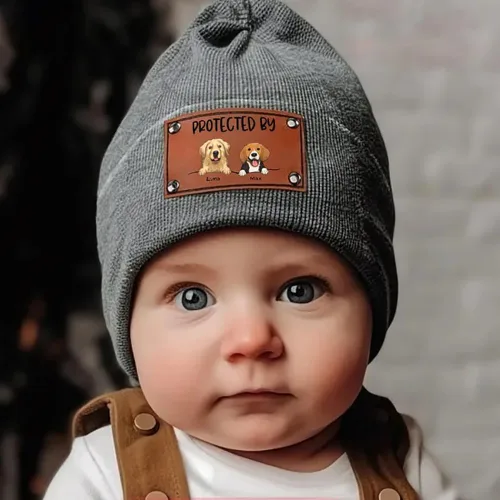Vista 4 de Gossby Gorro de bebé personalizado con parche de cuero vegano para niño y niña, protegido por - Regalo personalizado para recién nacido, niño