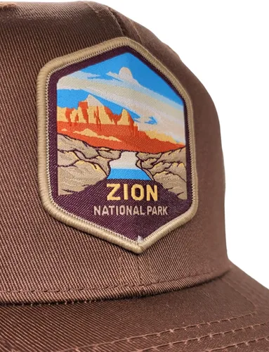 Vista 4 de Gorra de camionero del Parque Nacional Zion con parche tejido de malla
