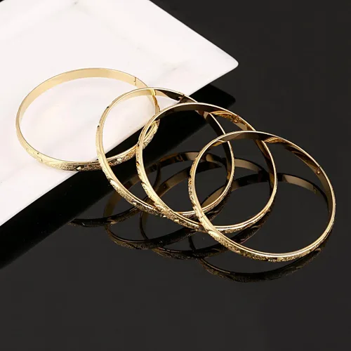Vista 3 de 4pcs 0.236 in Decoración Fiesta Brazalete Dubai Oro Joyas Brazaletes, Latón