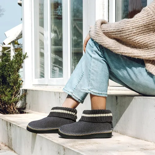 Vista 2 de EverFoams Pantuflas cómodas de espuma viscoelástica para mujer con suela de goma para interiores y exteriores