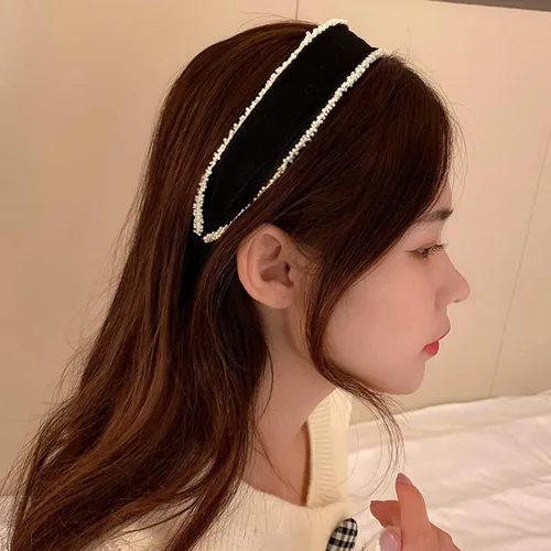 Vista 5 de Wiwpar Diadema ancha con cuentas simples, diadema con cuentas para el cabello, banda elástica negra para mujeres y niñas