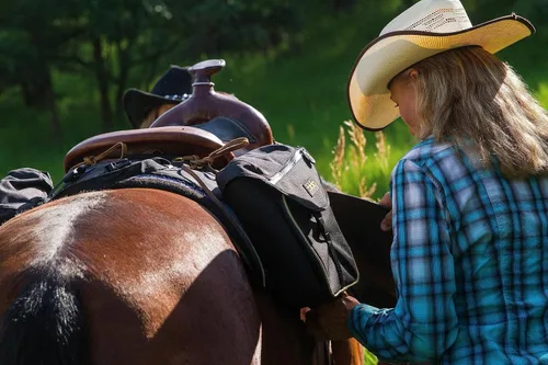 Vista 5 de TrailMax Serie 500 Bolsas de sillín aisladas y acolchadas para montar en senderos; bolsas acolchadas y aisladas para caballos; bolsas acolchadas