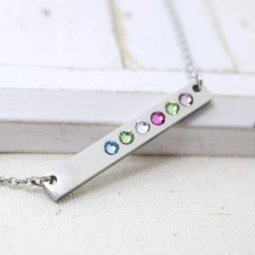 Vista 3 de Collar de barra de placa de nombre de plata, barra delgada horizontal con piedra de nacimiento, regalo de dama de honor de boda