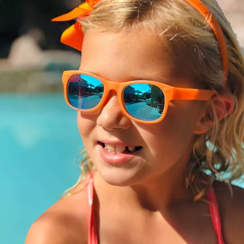 Vista 4 de Gafas de sol con espejo Blippi, flexibles, polarizadas, naranjas, para niños con lentes de espejo azul