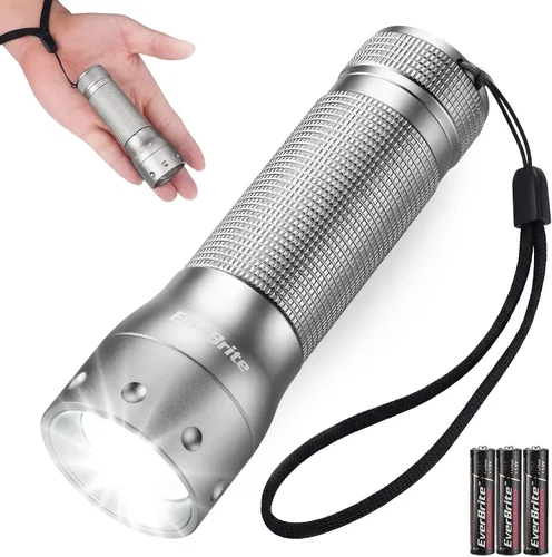 Vista 13 de EverBrite Mini linterna, luz de flash LED con zoom, 3 modos, 3 pilas AAA incluidas, linterna pequeña de mano para camping, emergencia, hogar - azul