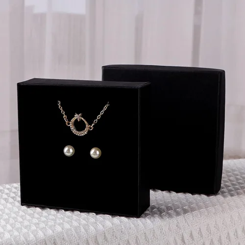 Vista 5 de Sdootjewelry Cajas de joyería negras a granel, 24 paquetes, caja de regalo para joyas con espuma, cajas de joyería pequeñas para regalos, 3.5 x 3.5