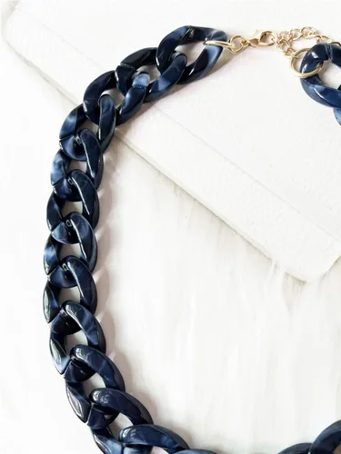 Vista 6 de Conjunto de joyas de collar y gargantilla de acrílico simple para mujer, Plástico, No es una piedra preciosa