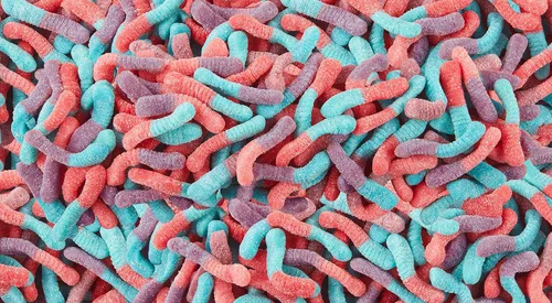 Vista 4 de Trolli Sour Brite Crawlers - Caramelos de gomitas, muy bayas, bolsa de 5 onzas (paquete de 12)