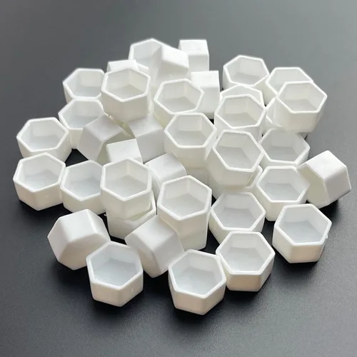 Vista 24 de FCLUB 24 bandejas de acuarela vacías – Moldes de esquina redondeada de plástico blanco de 0.1 fl oz para paleta de pintura de bricolaje