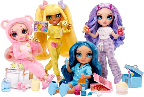 Vista 6 de Rainbow High Jr High PJ Party - Skyler, Muñeca de moda posable azul de 9" con enterizo suave, pantuflas, accesorios de juego divertidos, gran