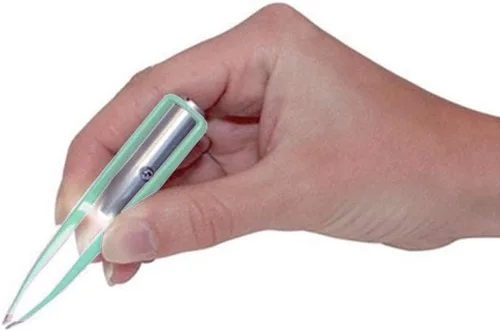 Vista 2 de 1st Choice 3 Pinzas de acero inoxidable con luz LED para maquillaje, pestañas, cejas y depilación con luz iluminada
