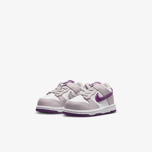 Vista 666 de Nike Kid's Dunk Low Sneaker