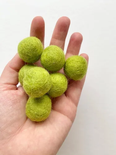 Vista 4 de 2.5 cm handmade felt balls - Bulk Quantity: 50 - Halloween Colors: Pumpkin, Orange, Lime, White, Black - 100% Wool Poms for Crafting, Garland