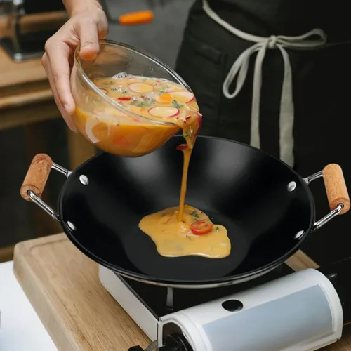 Vista 4 de HEMOTON Utensilios de cocina de metal Uso diario Wok Alimentos Doble Mango Olla Caliente Cocina Wok Olla Antiderrames