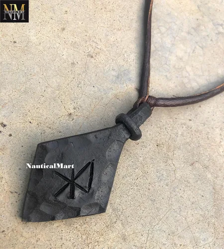 Vista 6 de Colgante de hierro forjado a mano de runa de amor vikingo amuleto rúnico colgante nórdico collar talismán collar de runas nórdicas joyería