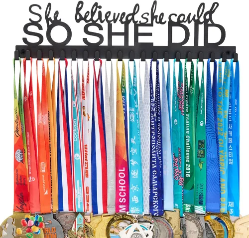 Vista 16 de Goutoports Exhibidor Colgador de Medallas - She Believed She Could She Did - Colgador de Pared Personalizado para Medallas de Corredor de Carreras