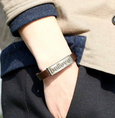 Vista 3 de Hamoery Pulsera de cuero de aleación punk para hombre, pulsera cruzada
