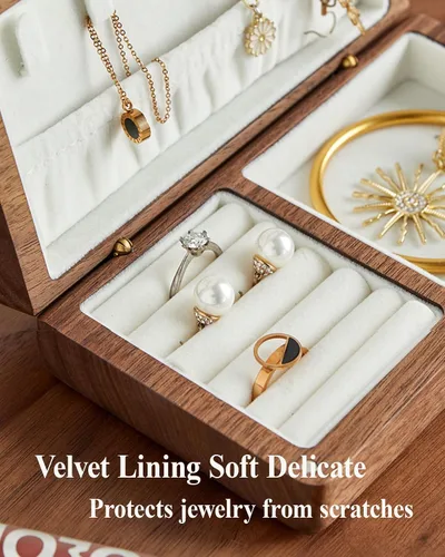 Vista 4 de Joyero de madera pequeño, joyero de madera de nogal delicado, regalo ideal para hombres y mujeres, organizador de joyas de viaje portátil