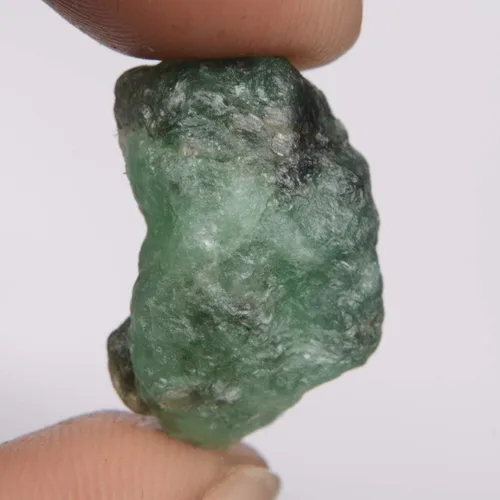 Vista 2 de Piedra preciosa suelta de fucsita esmeralda en bruto natural, con certificación EGL de 25.50 qt, piedra preciosa de fucsita verde bruto, Gema