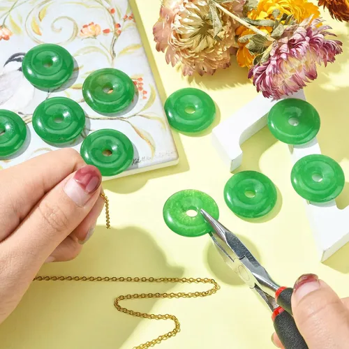 Vista 5 de KitBeads 10 dijes de dona de jade natural, dije curativo de chakras, círculo, moneda, cuarzo para hacer collares, joyas