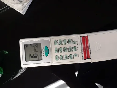 Vista 4 de Mando a distancia universal KT-E03 para todas las principales marcas de Mini Split AC