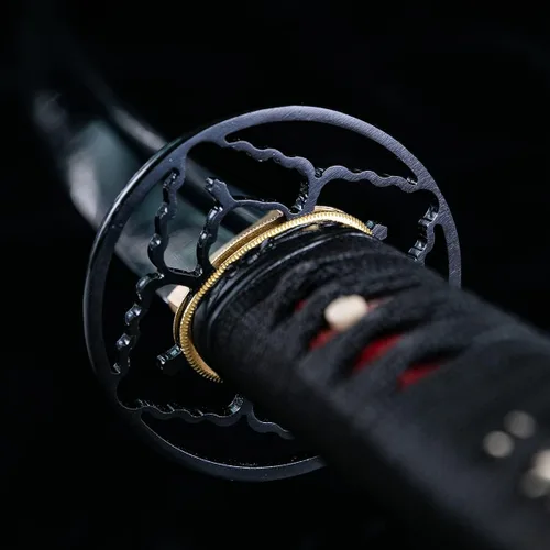 Vista 11 de Handforged Samurai Katana Sword - Damascus/1060/1095 High Carbon Steel, Full Tang, Iron Tsuba, Solid Wood Saya - Real Functional Sharp Blade for
