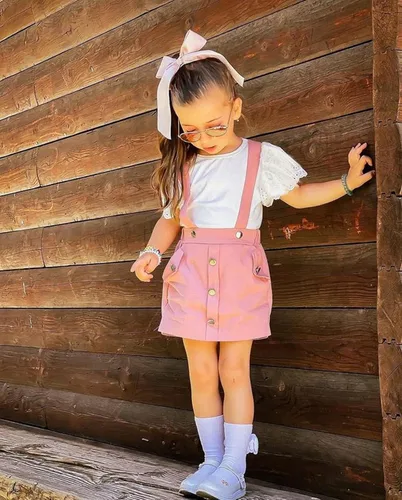 Vista 2 de Madjtlqy Conjunto de 3 piezas de verano para niñas pequeñas, mameluco acanalado de manga corta con volantes + falda con tirantes + diadema