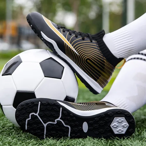 Vista 5 de WCXTY Tacos de fútbol para niños, zapatos de fútbol casuales de caña alta, cómodos y transpirables, zapatos de fútbol para niños, antideslizantes