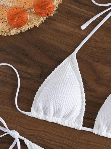 Vista 4 de OYOANGLE Conjunto de bikini de 2 piezas para mujer, con anillo de diamantes de imitación, con cuello halter, triángulo, lazo lateral