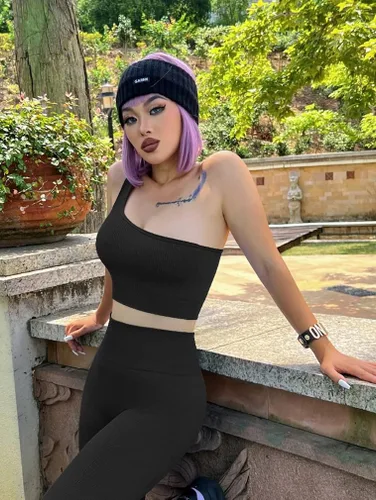 Vista 2 de OQQ Conjunto de entrenamiento de 4 piezas para mujer, leggings de cintura alta acanalados para yoga con camiseta corta de 3 piezas con brasier