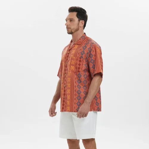 Vista 2 de SIX ISLANDS Camisa de playa hawaiana de manga corta para hombre grande y alto, camisa floral con botones para hombre, camisa cubana para hombre