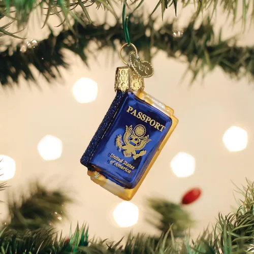 Vista 2 de Old World Christmas Mini adorno de vidrio soplado para pasaporte para árbol de Navidad, decoración navideña hecha a mano, colección de viajes