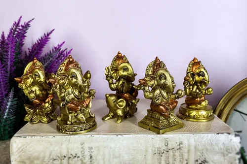 Vista 5 de Ebros Gift Estatuillas en miniatura de Ganesha Ganapati Dios Hindú de la Ilustración oriental en 12 estilos y poses Hinduismo con cabeza de elefante