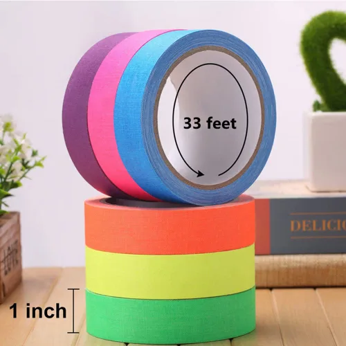 Vista 4 de Cinta adhesiva fluorescente azul neón para gaffer, cinta de punta azul neón reactiva a luz negra UV para etapas, juegos de fiesta, pisos