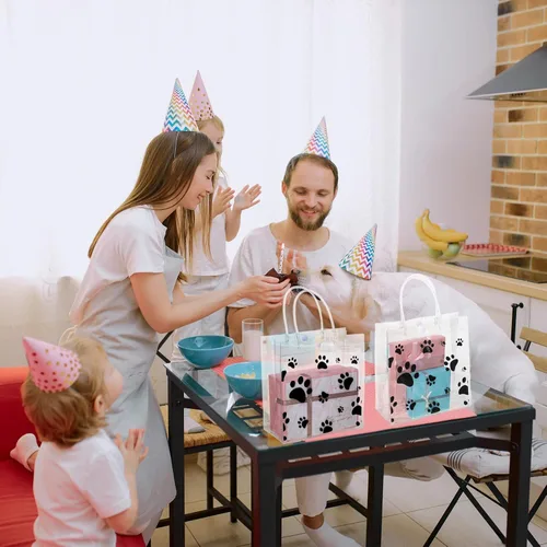 Vista 6 de Teling Paquete de 20 bolsas de regalo de PVC transparente con asa de perro con asa, bolsas de plástico reutilizables transparentes para cachorros