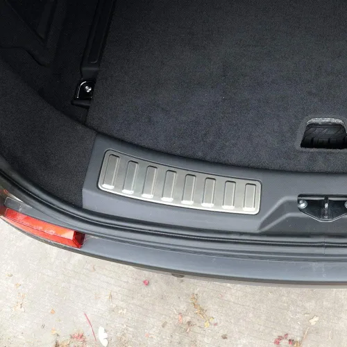 Vista 5 de YIWANG 304 - Protector de parachoques para puerta trasera de coche, acero inoxidable, 2 piezas para Land Rover Discovery Sport 2015-2019