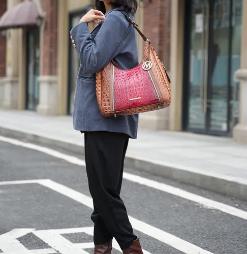 Vista 3 de MKF Collection Bolso Hobo para mujer - Bolso de mano de cuero vegano con asa superior de cocodrilo en relieve