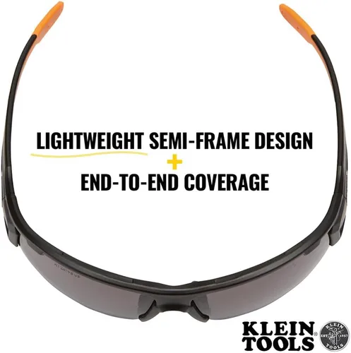 Vista 4 de KLEIN TOOLS 60162 Gafas de seguridad, gafas protectoras profesionales de EPP con semicarco, resistentes a los arañazos y antiniebla, lentes grises