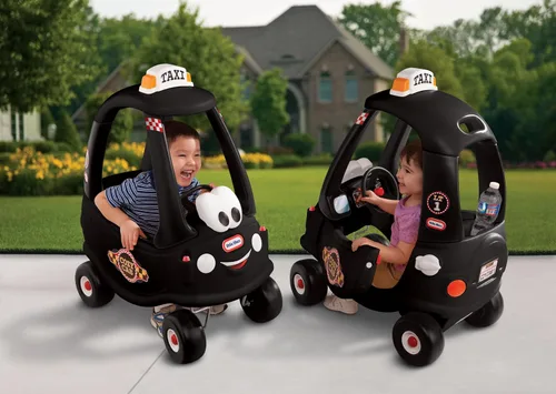 Vista 5 de Little Tikes Black Taxi Cozy Coupe Riding Game with Horns That Really Works, Snap Switch and Tank Lid