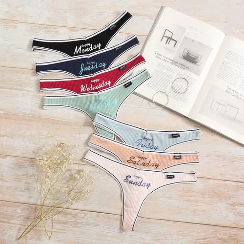 Vista 6 de SweatyRocks Ropa interior para mujer, paquete de 7 tangas de punto acanalado con estampado de letras