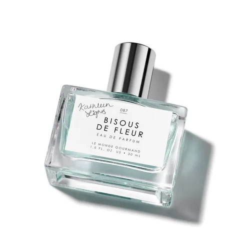 Vista 15 de Le Monde Gourmand Angel Soirée Eau de Parfum - 1 fl oz (30 ml) - Notas de perfume de lichia, malvavisco rosa, leche de rosa