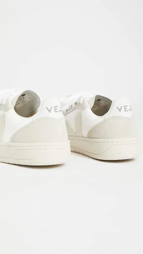 Vista 4 de Women's V-10 Sneakers